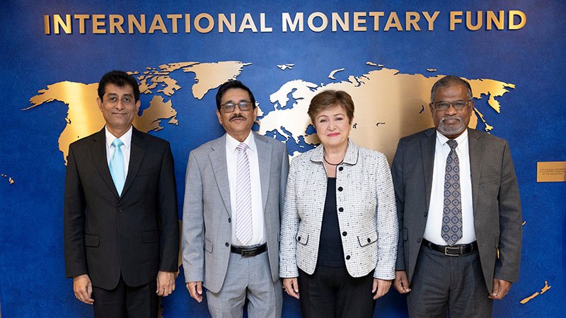 IMF Chief Kristalina Georgieva with the Sri Lankan delegation